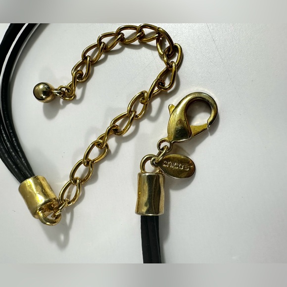 💛Chico’s Gold Tone Open Circle Pendant Necklace - Picture 6 of 8